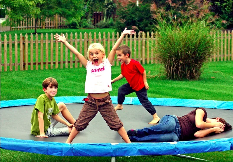 High Quality Backyard Super Large  Family Trampoline With Protective Net Outdoor Trampoline