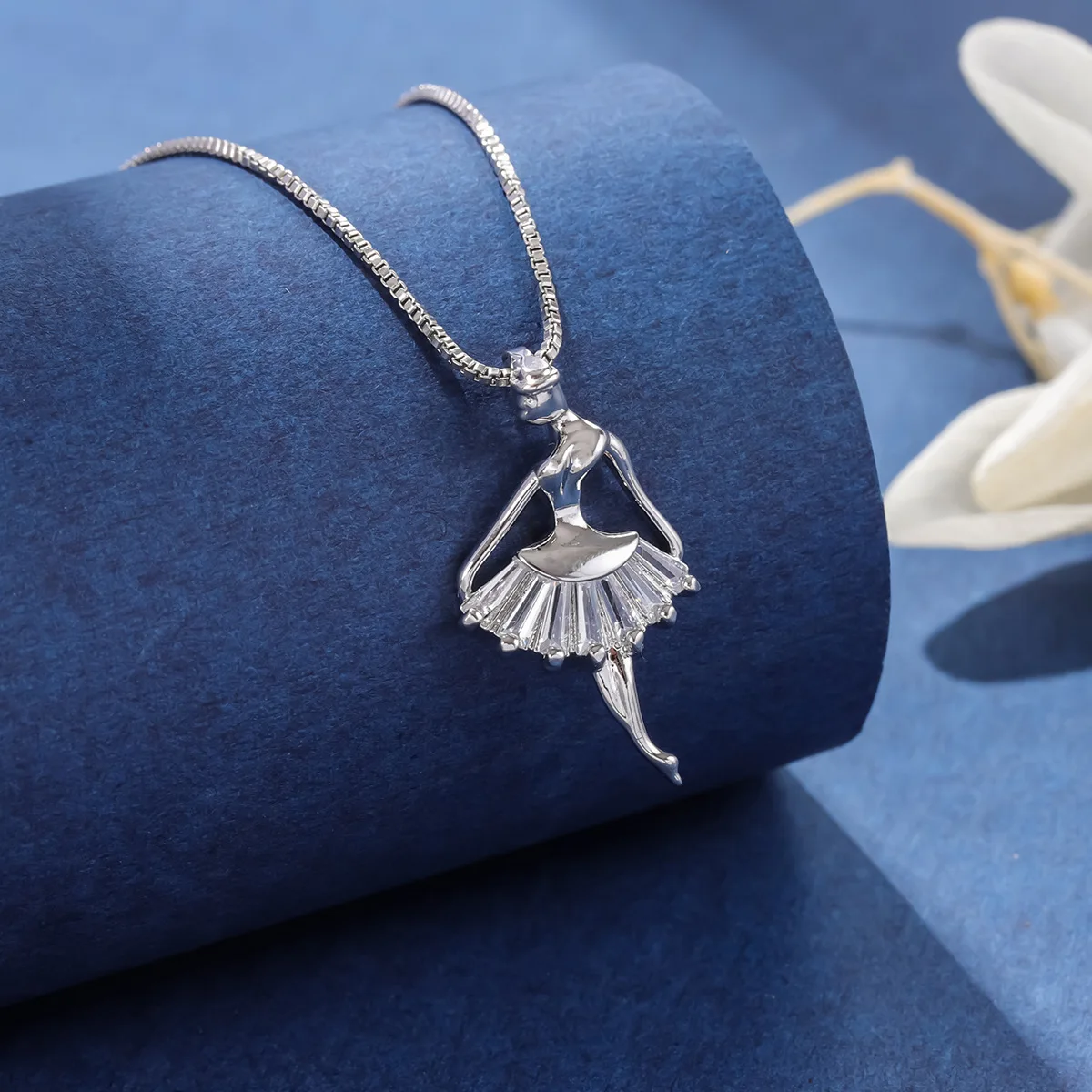 Uini-Tail new listing 925 Tibetan silver sweet ballet dancer dancing girl micro-inlaid necklace fashion trend sweet jewelry