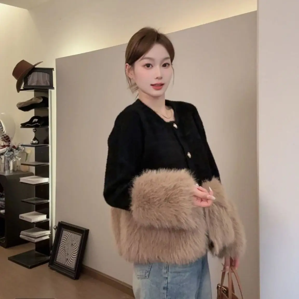 2025 Autunno e inverno Nero Celebrity Colore abbinato Imitazione Capelli di volpe Visone Velluto Giacca di pelliccia ecologica Donna