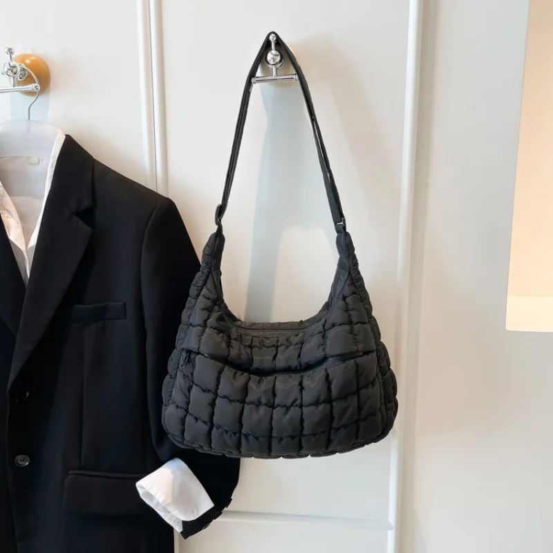 

Durable Leather Women's Shoulder Bag Crossbody Style For Ladies Messenger Fashion Everyday Practical Use