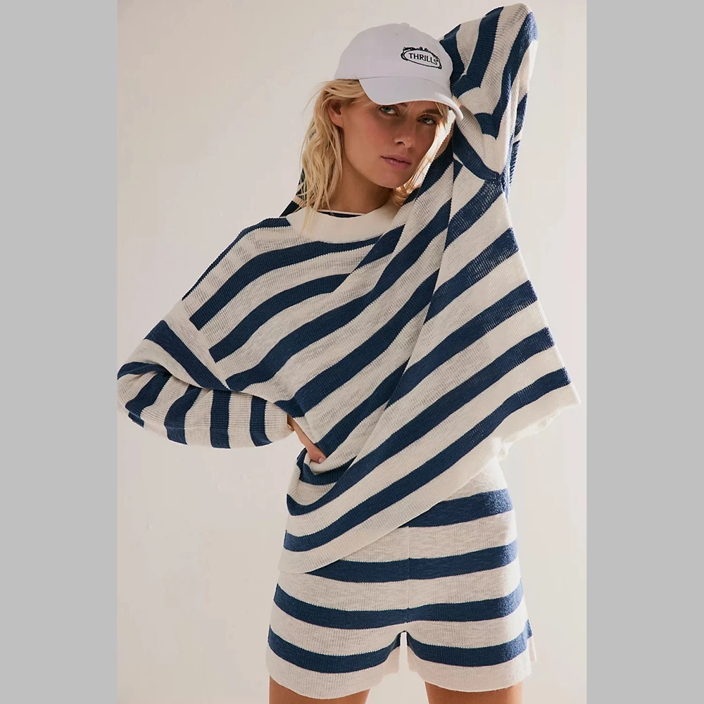 Women\'s 2Pieces Casual Y2K Kintted Set Striped Print Round Neck Long Sleeve Loose Pullovers + Elastic Waistband Shorts Outfits