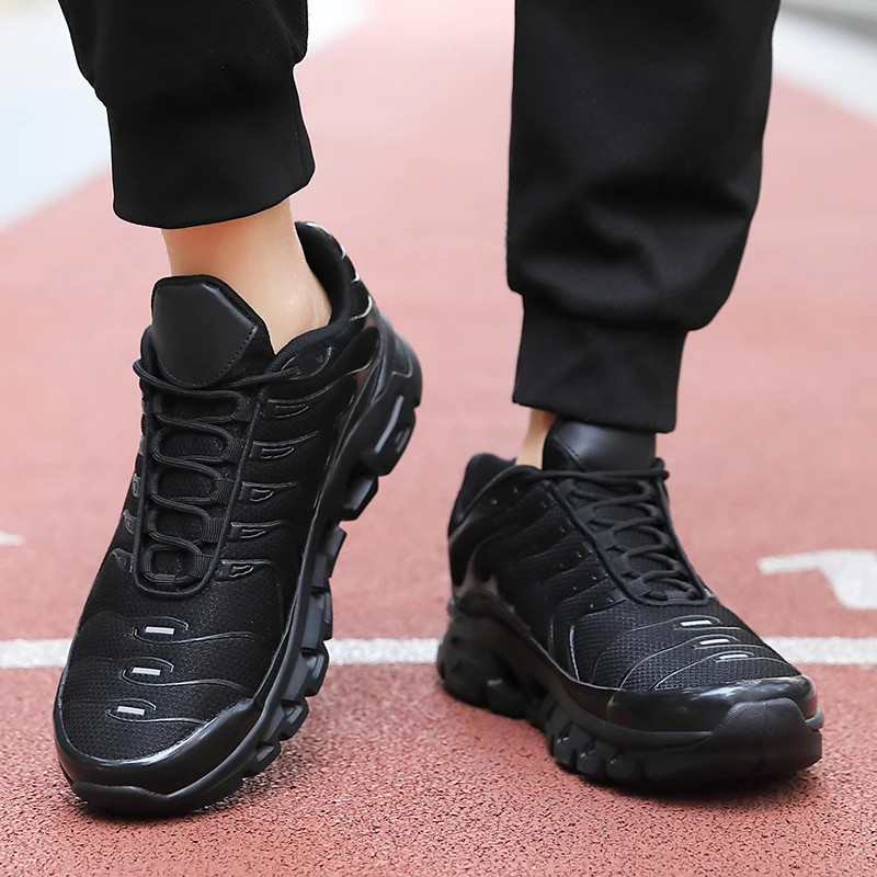 men shoes casual sneakers2024New models Breathable mesh surface running shoes Fashion trends tennis black Large size Non leather