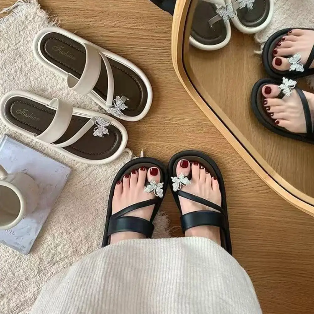 

Fashion Non-Slip Crystal Butterfly Flip Flops PVC Soft Sole Beach Toe Slippers Sweet Beachwear Flat Bottom Slippers Girls