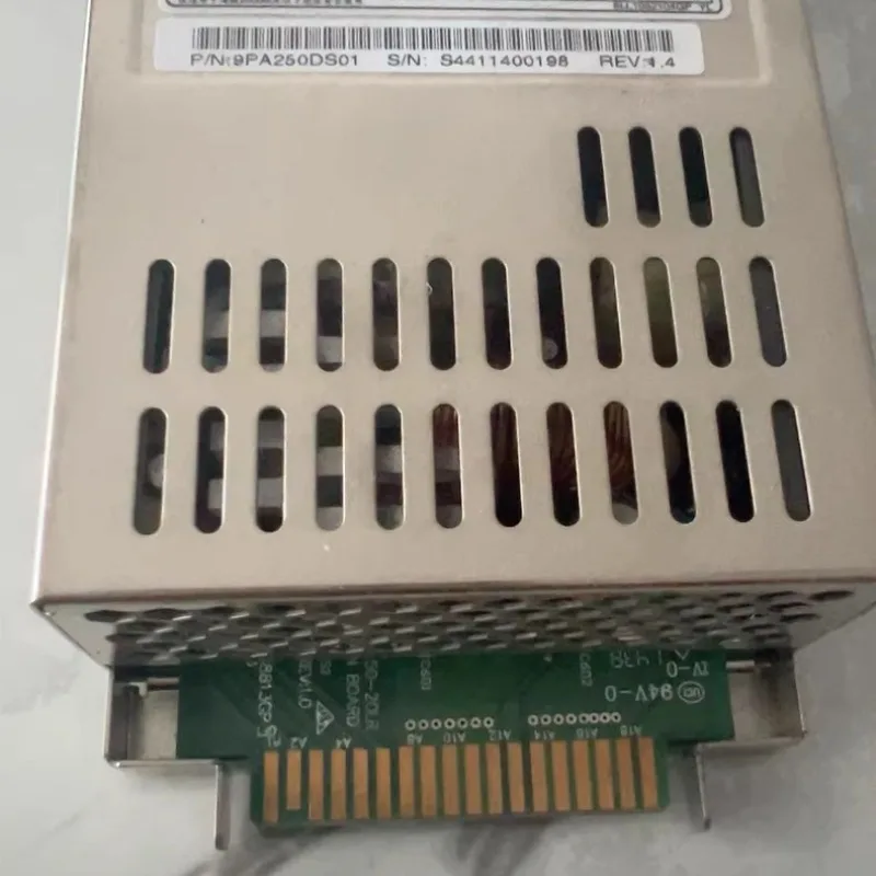 FSP250-20LR DS600-G10 Disk Array Cabinet 9PA250DS01 Power Supply