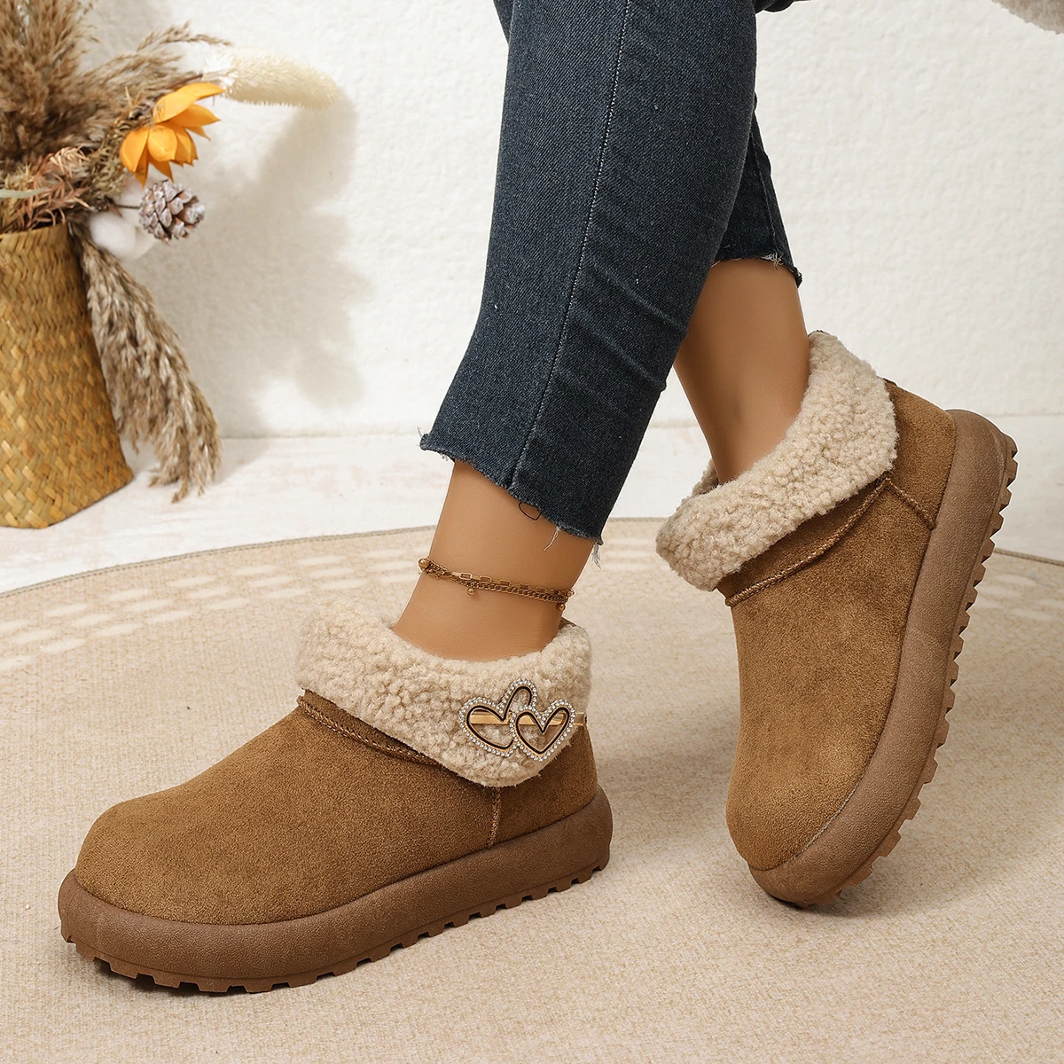 Thick Warm Women's Snow Boots 2026 Trend Fashion Female Snow Footwear Anti-slippery Waterproof Outdoor Padded Cotton Shoes