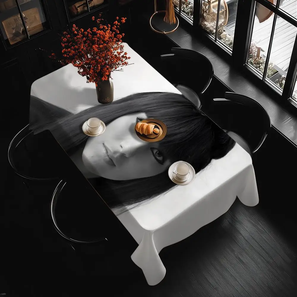 C-Cher-Er Table Clo…