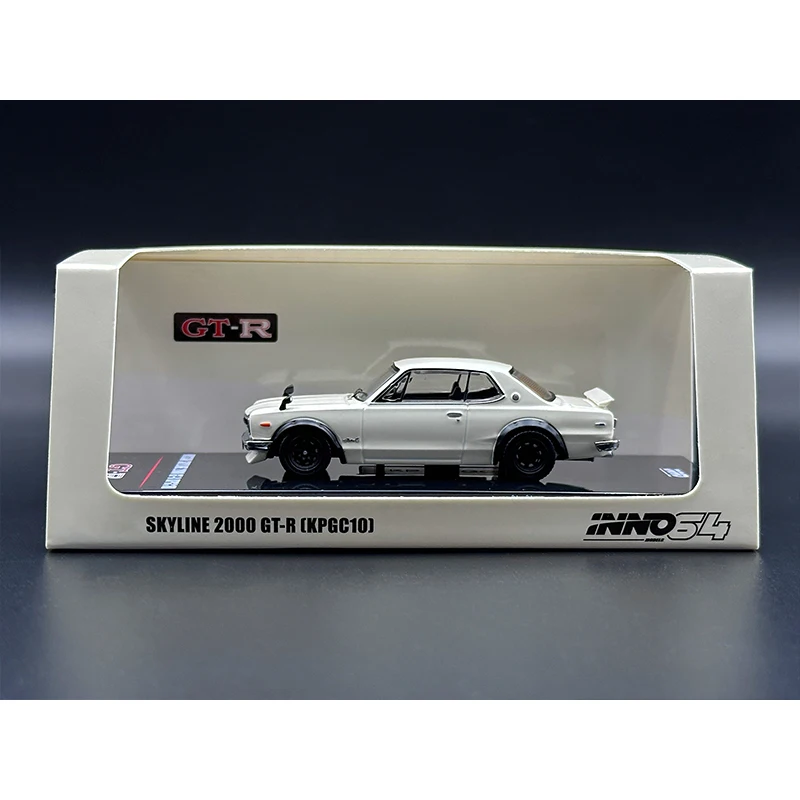 INNO In Stock 1:64 Skyline 2000 GTR KPGC10 Ivory White Diecast Diorama Car Model Collection Miniature Toys