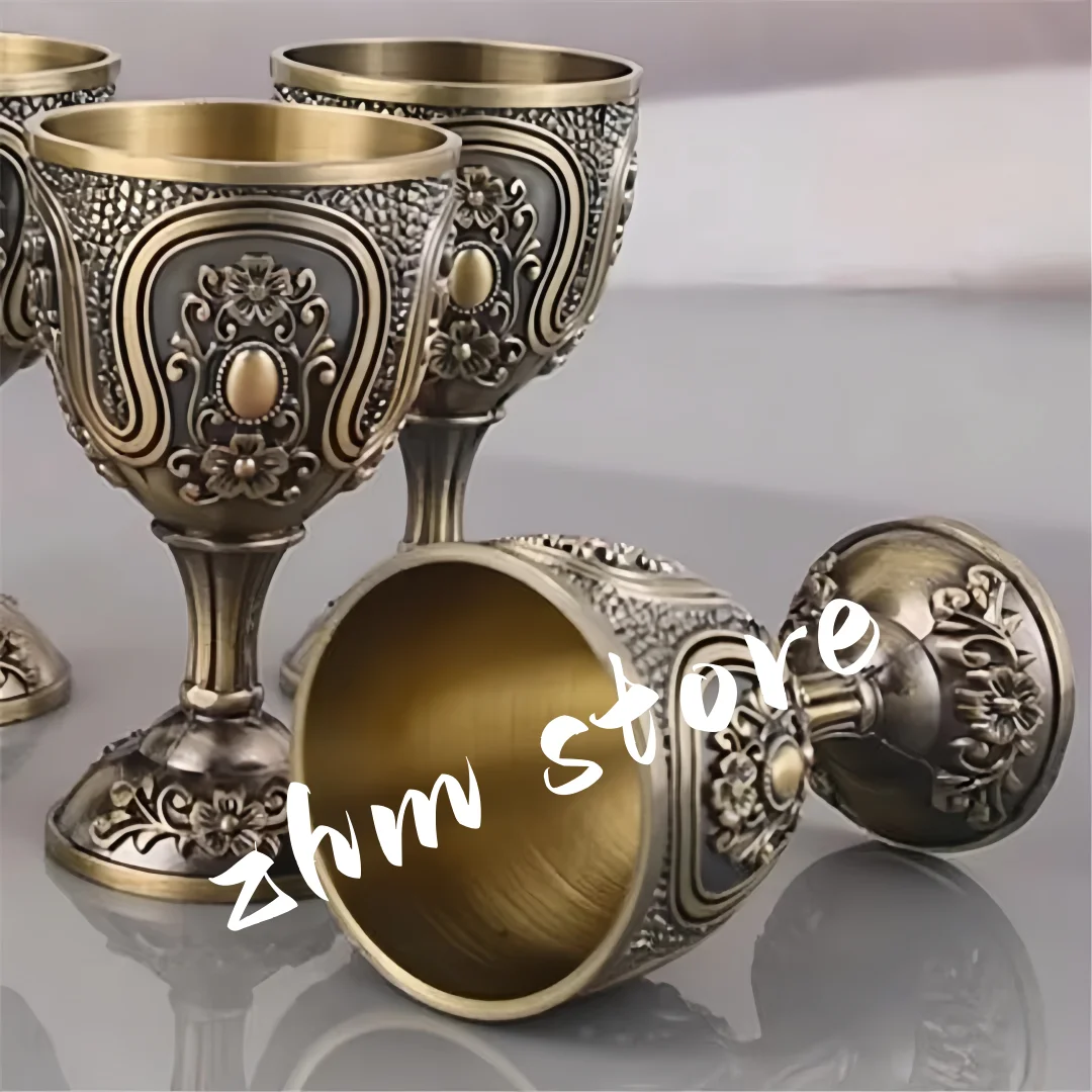 

1pc European Goblet, Alloy Vintage Portable Chalice, Carved Mini Spirit Vodka Cup, Creative Tabletop Living Room Decoration