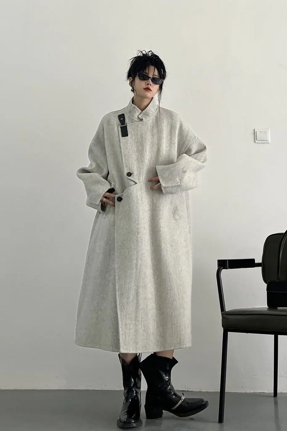 

Тренчи для женщин, облегающие макси, теплые, утягивающие, хлопковые, с стильным принтом, на пуговицах, для офиса, для поездок на работу, с зубцами, с шириной на плечах