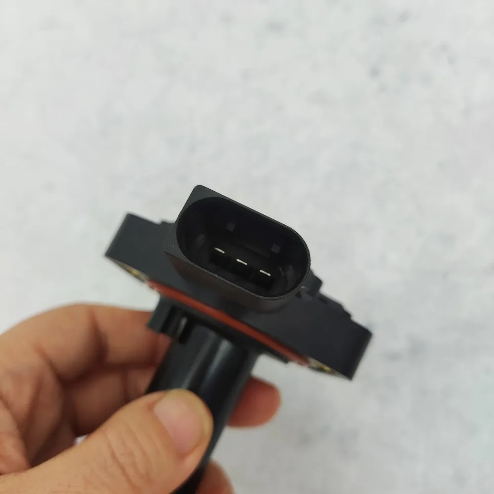 12617607909 ボッシュオイルレベルセンサー BMW E60 E61 525xi 530xi X3 E70 F15 X5用