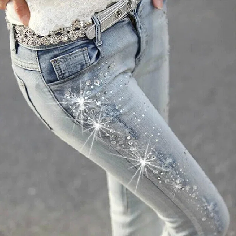 2023 New Korean Fashion Rhinestone Pants Woman Diamond Drilled Hole Jeans Woman Pencil Pants Women Jeans Ripped Denim Trousers