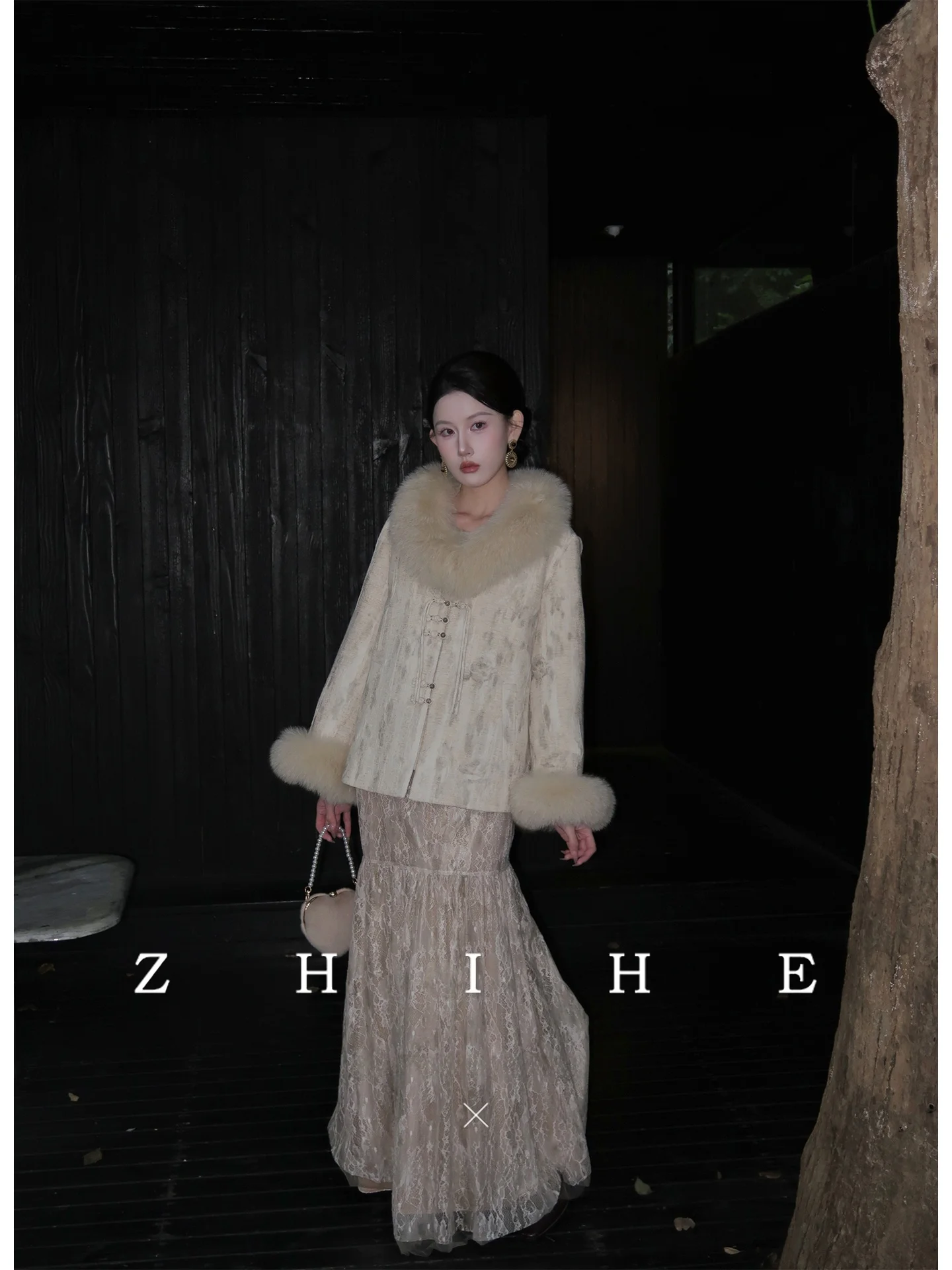 

Новый китайский оригинальный комплект из хлопка и льна: пуховик и кружевная юбка, теплый и уютный повседневный комплект с круглым вырезом и длинными рукавами