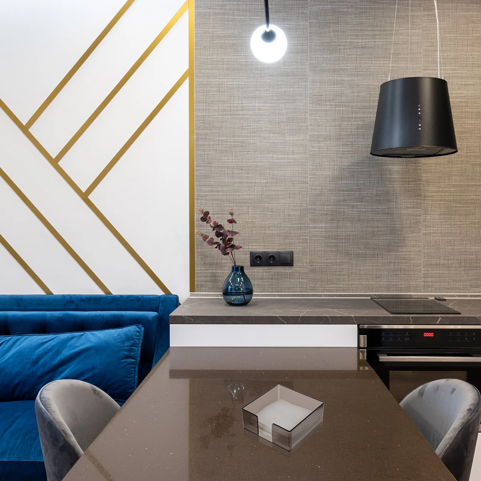 

Acrylic Napkin Case Tissue Box Household Multifunction Paper Storage Living Room Accessory Brown Square Thick Practical Design