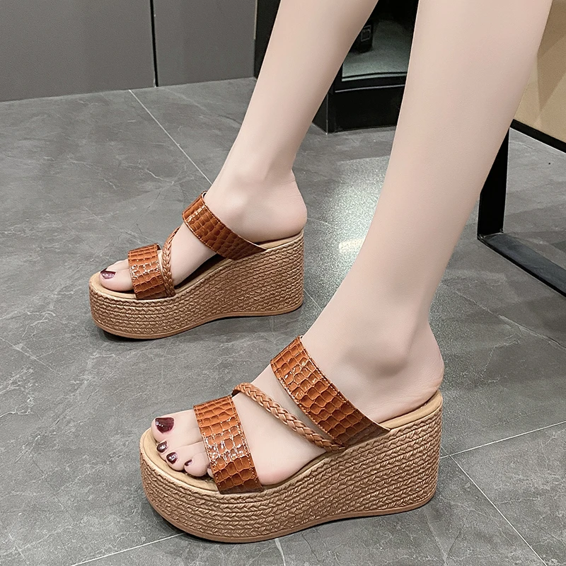 2024 Brand Shoes for Women Basic Women's Slippers Fashion Peep Toe Daily Slippers Women Summer Round Toe Platform Slippers