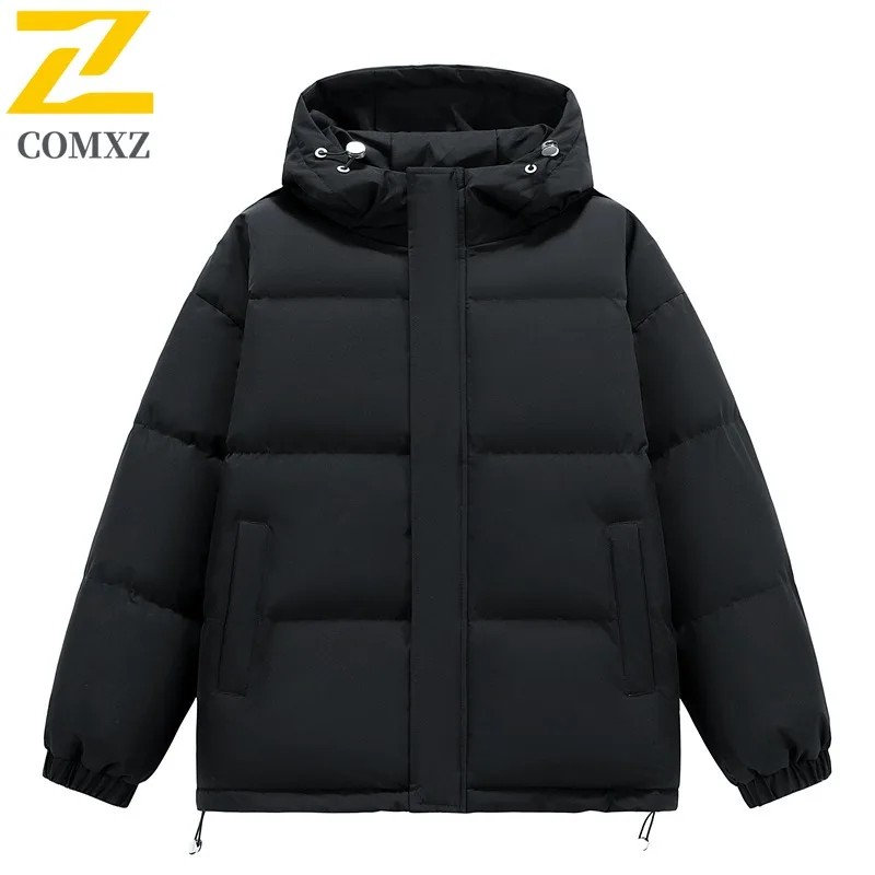 

COMXZ Мужская зимняя куртка Классическая ветрозащитная однотонная дорожная уличная хлопковая стеганая куртка с капюшоном Снежная минималистичная стеганая куртка