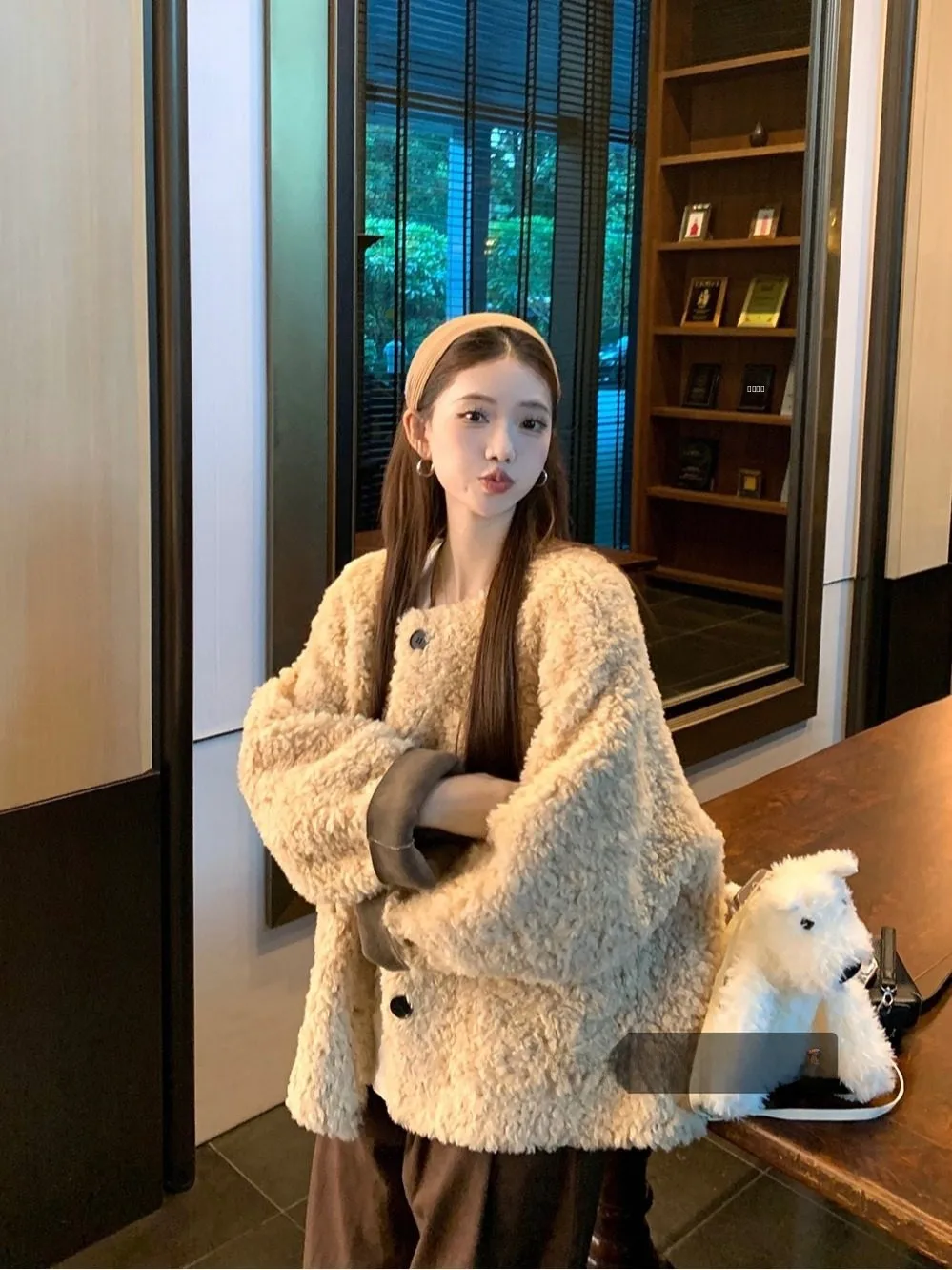 

Laid-ba Sle Women's ort Thiened Lamb Fur Jaet Spring Casual One-Piece Leather Fur Inteated Anti-Aging Top