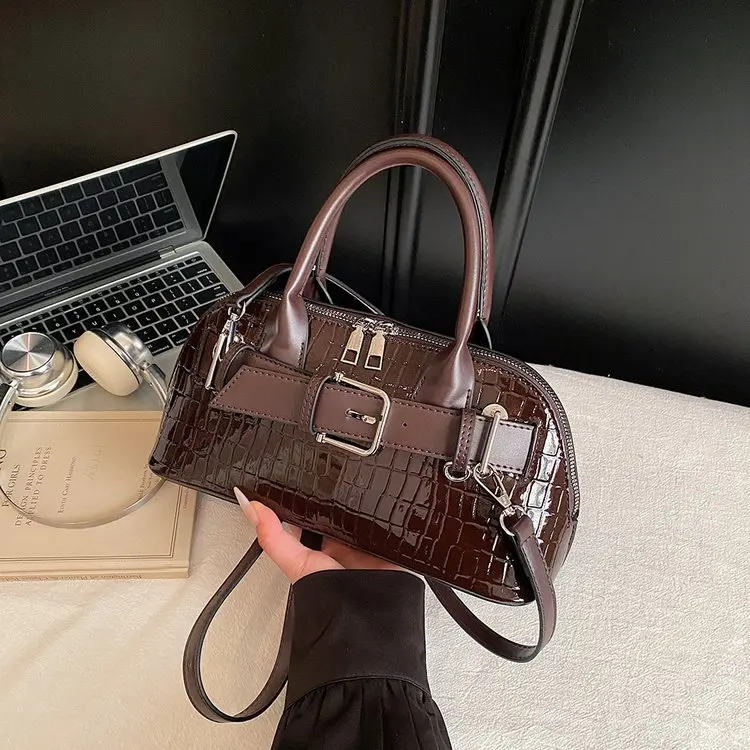 

Новая элегантная женская сумка ранней весны 2026 года, изысканный и стильный дизайн, роскошная сумка через плечо и кроссбоди, сумка-ракушка для повседневного использования