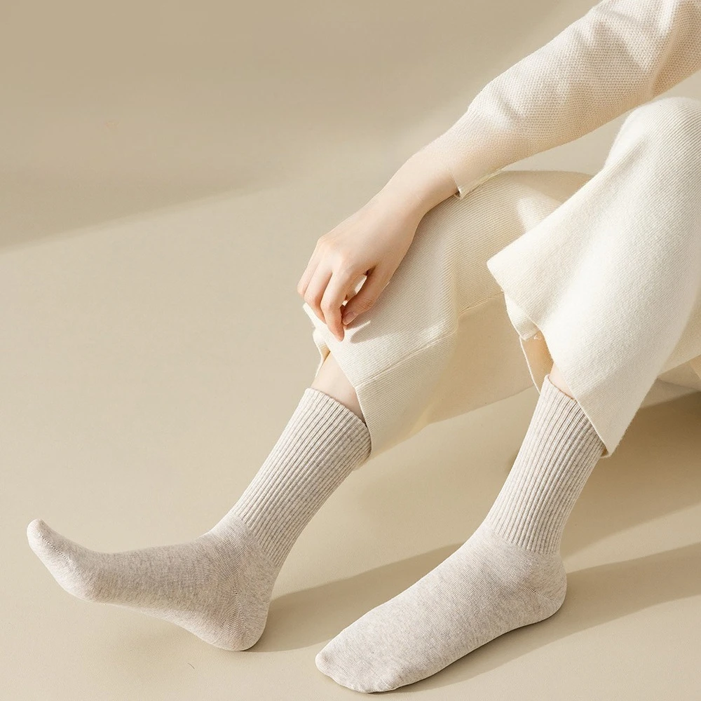 

5 Pairs Cotton Spring Fall Mid-Calf White Athletic Casual Socks Girls Warm Socks for Women Ladies Autumn Socks Set High Quality