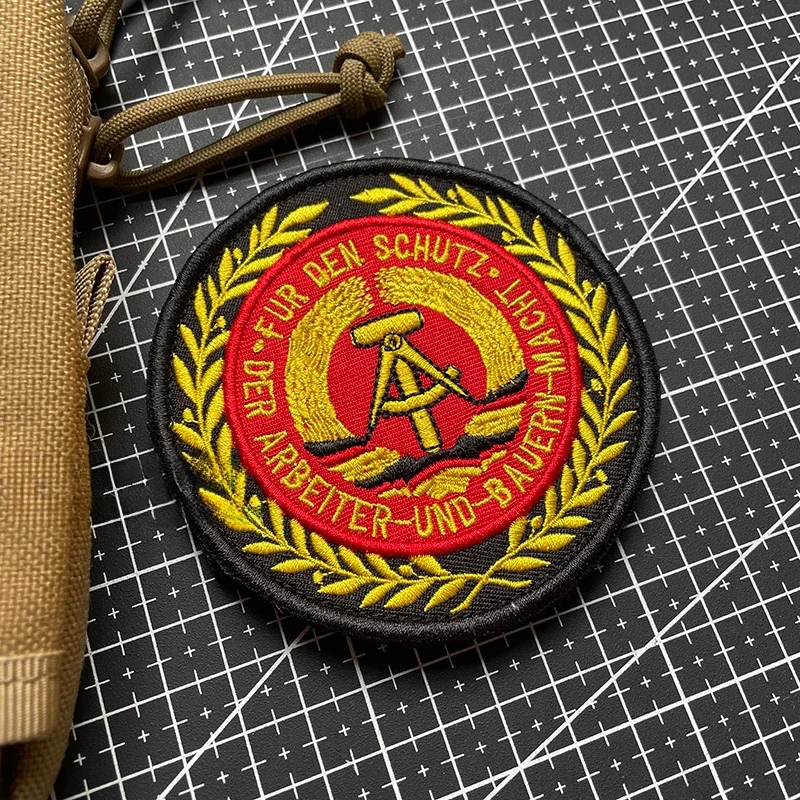 DDR East Germany Round Tactical Patch Military Armband Retro Embroidery Morale Badge Patches for Backpack Jacket Applique