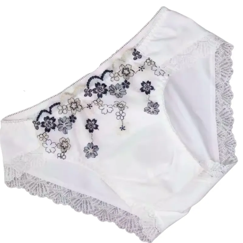 Men's Underwear Cute Lace Floral Milk Silk Pure Cotton Crotch Double-layer Convex Pouch Briefs Panties