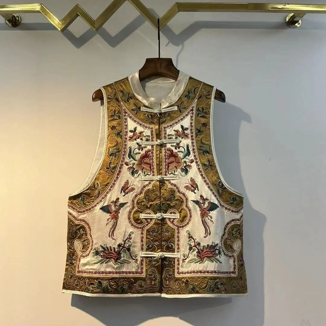Beige vest embroidered flowers
