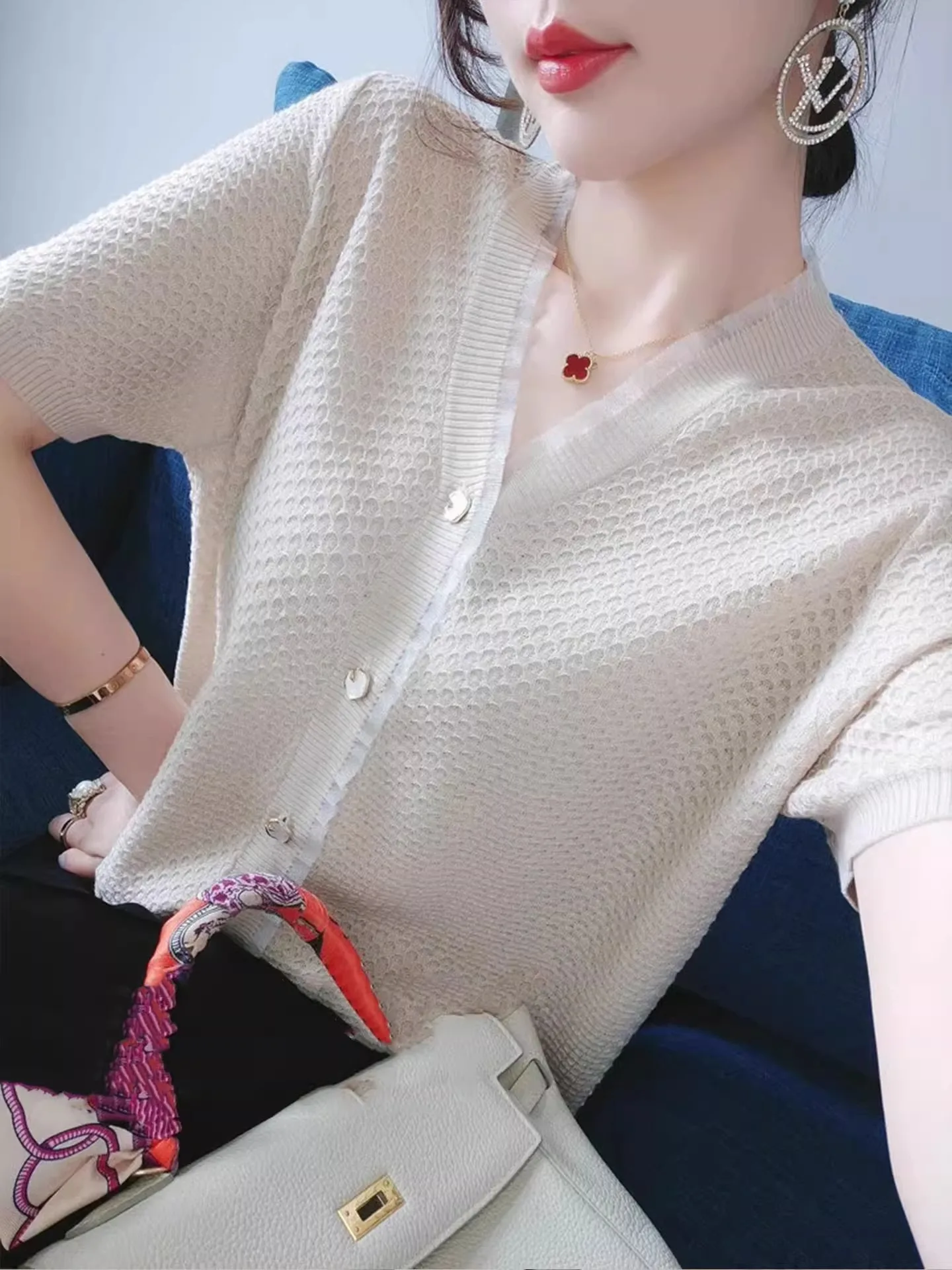 كارديجان نسائي صيفي بأكمام قصيرة وياقة على شكل V من قماش الحرير الجليدي المحبوك، متعدد الاستخدامات وأنيق ومناسب للعمل، بتصميم...