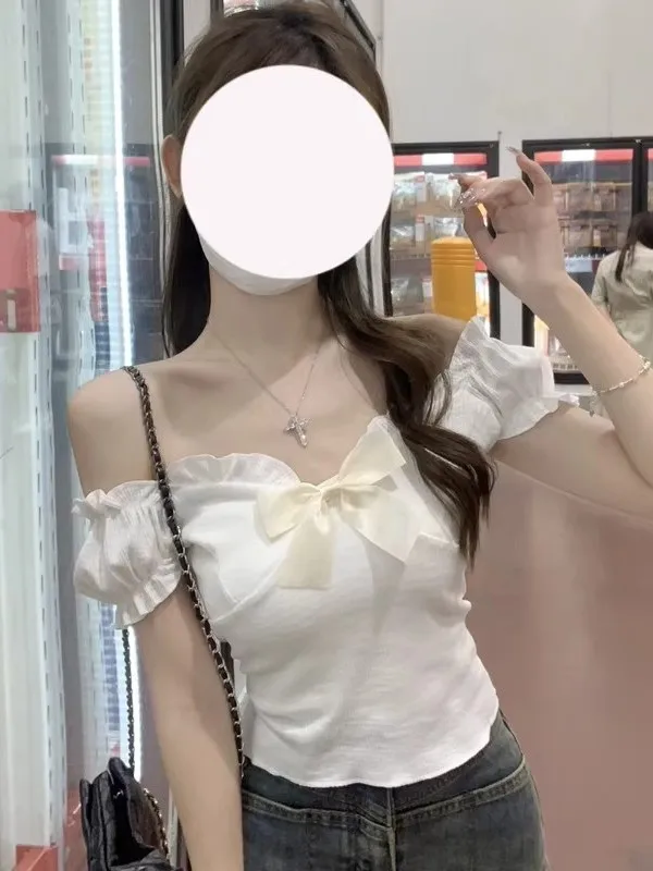 

Женский облегающий вязаный топ с коротким рукавом и открытыми плечами в сладко-остром стиле, летняя мода 2026, новинка