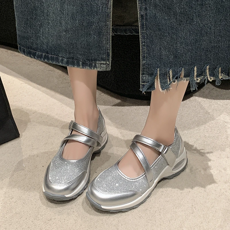 Thick soled women's shoes 2024 new low cut round toe comfortable wedge heel plus size fashionable sports women's casual shoes