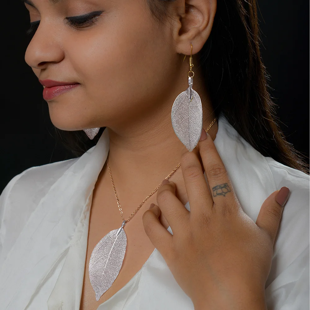Women's Electroplated Gold Leaves Necklace & Drop Earrings Set