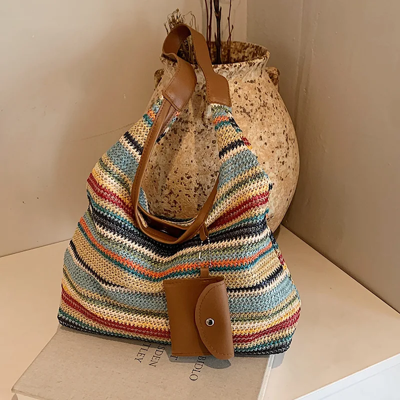 

Women's Large Capacity Handmade Woven Tote Bag Fashion Commute Bag INS Style Vacation Beach Bag for Daily Travel