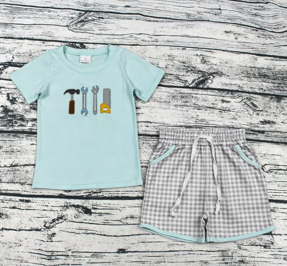 conjuntos-de-roupas-para-meninos-com-bordado-camisa-verde-de-manga-curta-para-criancas-conjunto-de-calcas-curtas-com-bolsos-em-xadrez-para-bebes