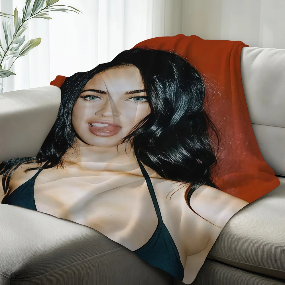 Actor Megan F-fox Blanket Suitable For Sofas Beds Offices Cars Outdoor Travel An Ideal Gift For Friends Family