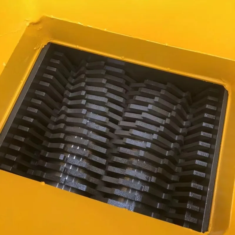 

Dete Mini Shredding Shredder Chassis with a Set of Blades Household Double Shaft Shredder Feeding Chamber Box