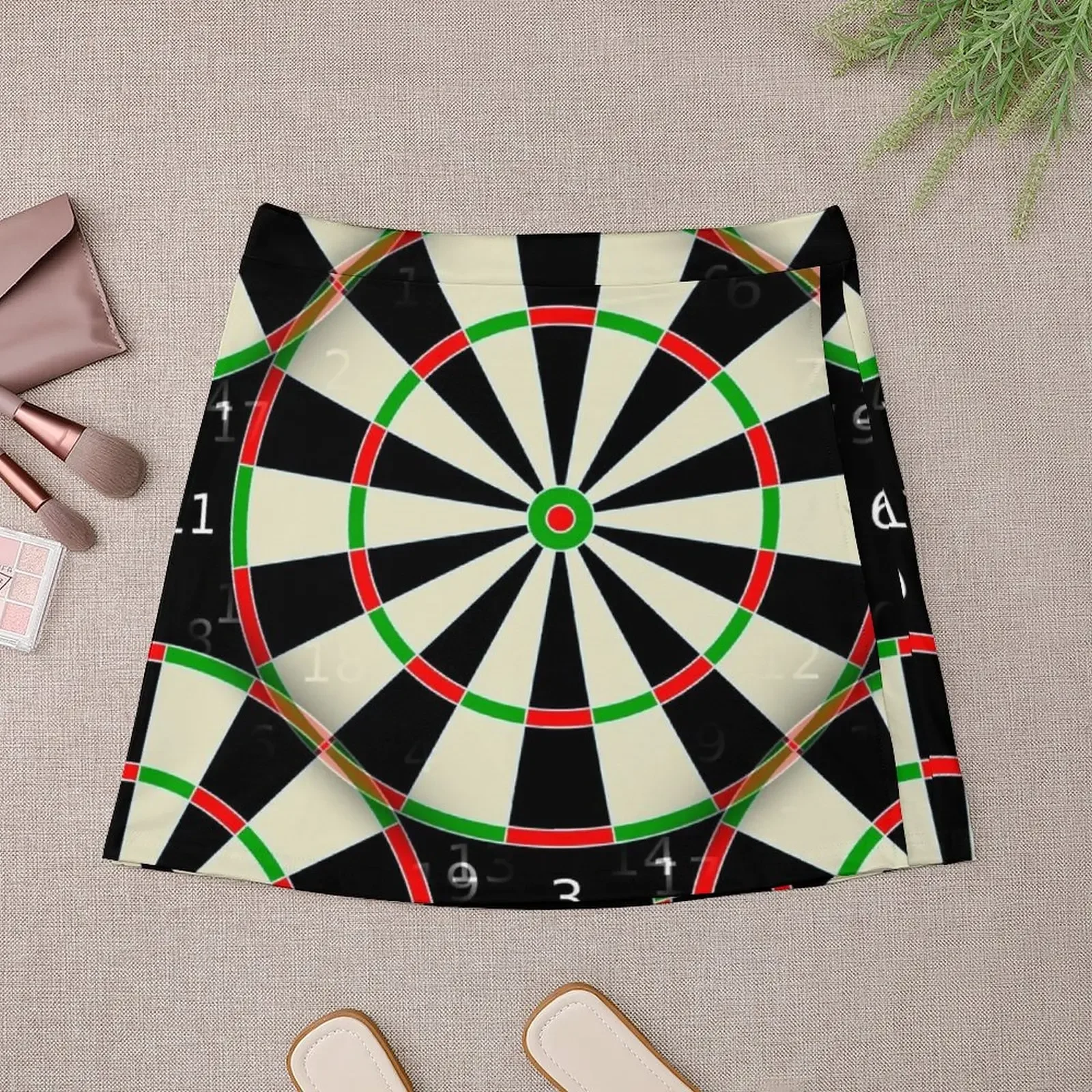Dartboard Design 180 Mini Saia Roupas Roupas Femininas Saia de cetim