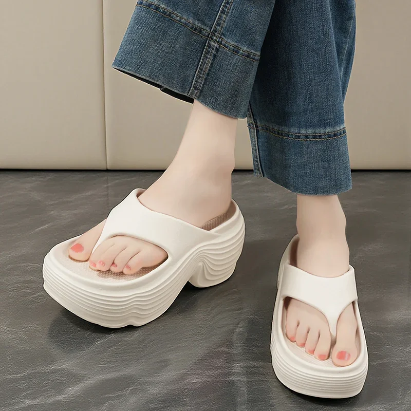 New Arrival Summer Slides Fashion Soft Sole Non Slip Beach Casual Slippers