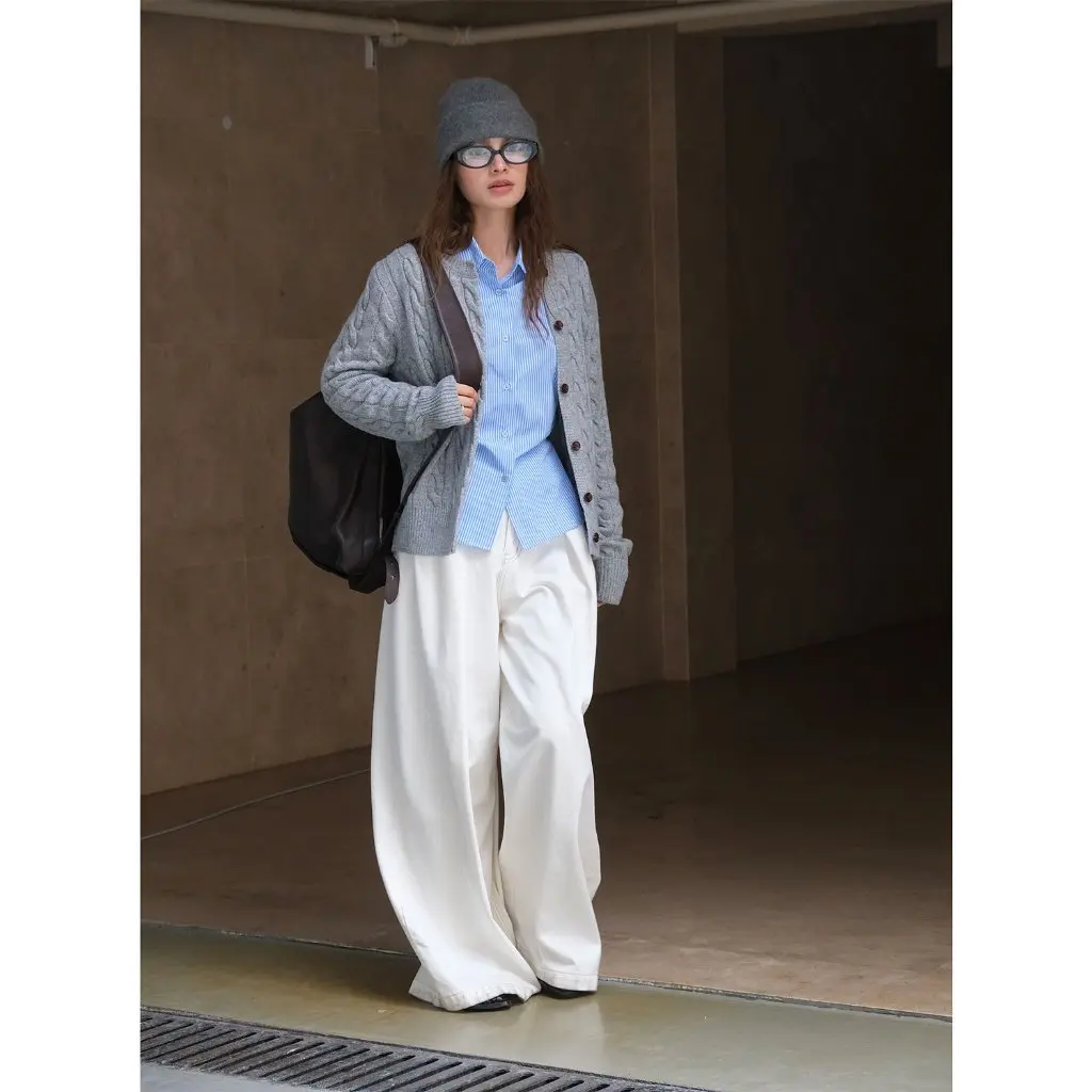 

Women's Korean-style Retro Twist Wool Sweater Cardigan Soft Waxy Skin-friendly Warm Comfortable Top for Autumn Winter