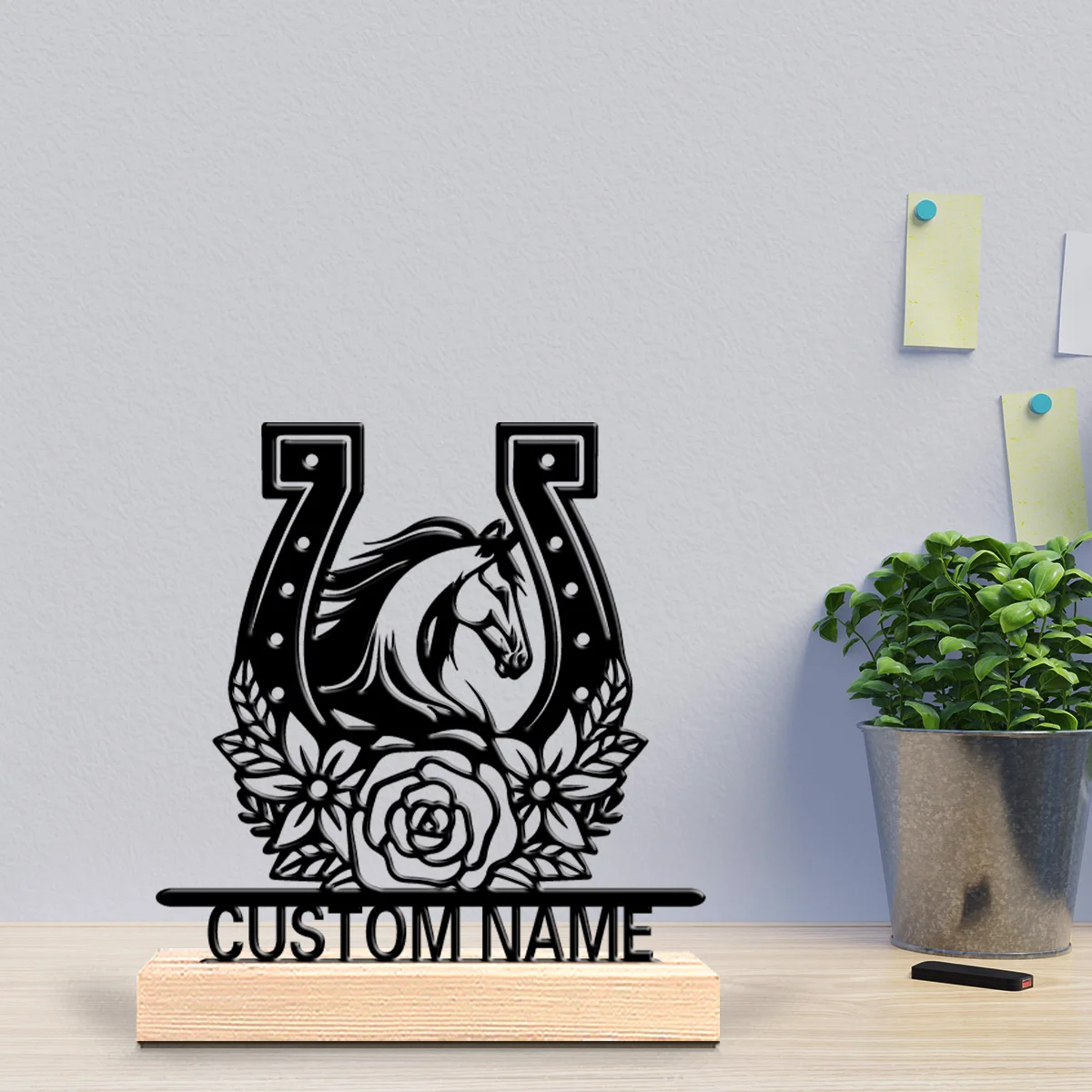 1 Stück romantische personalisierte individuelle Pferde-Metallstatuen Desktop-Skulptur mit Holzsockel, geeignet für Tierbegeisterte, Pet Co
