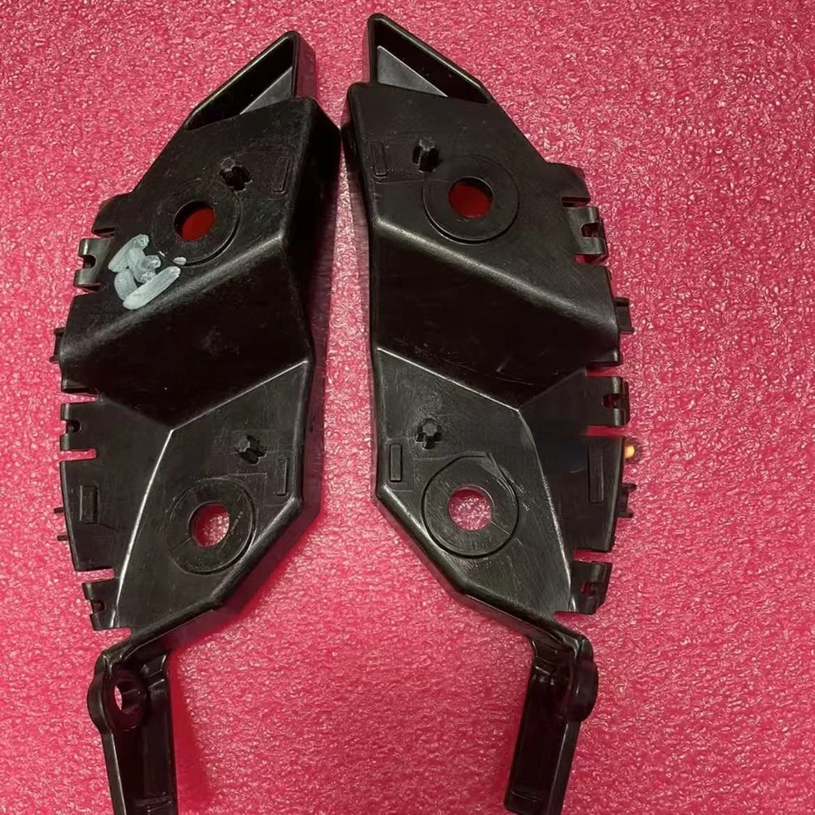 

2024 for Tesla Model 3 Highland Front Bumper Holder 1774268 1774269