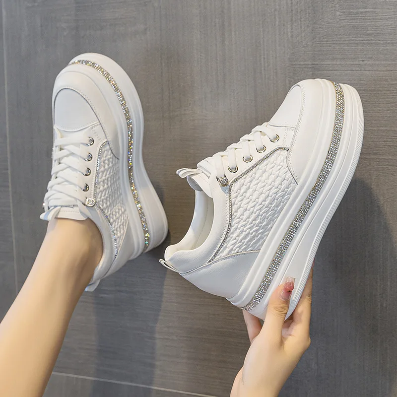 Women's height-increasing shoes for petite individuals, elegant and versatile, woven with rhinestones, casual shoes