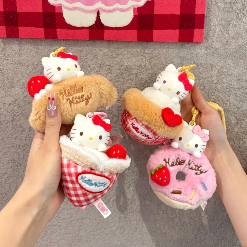 ของแท้ใหม่ ซานริโอ้ เฮลโล คิตตี้ ชุดน้ำชาบ่าย กล่องสุ่มตุ๊กตา น้ำหอมปรับอากาศ จี้ห้อยน่ารัก ของเล่นสุดฮิต ของขวัญวันเกิดวันหยุดสำหรับเด็กผู้หญิง