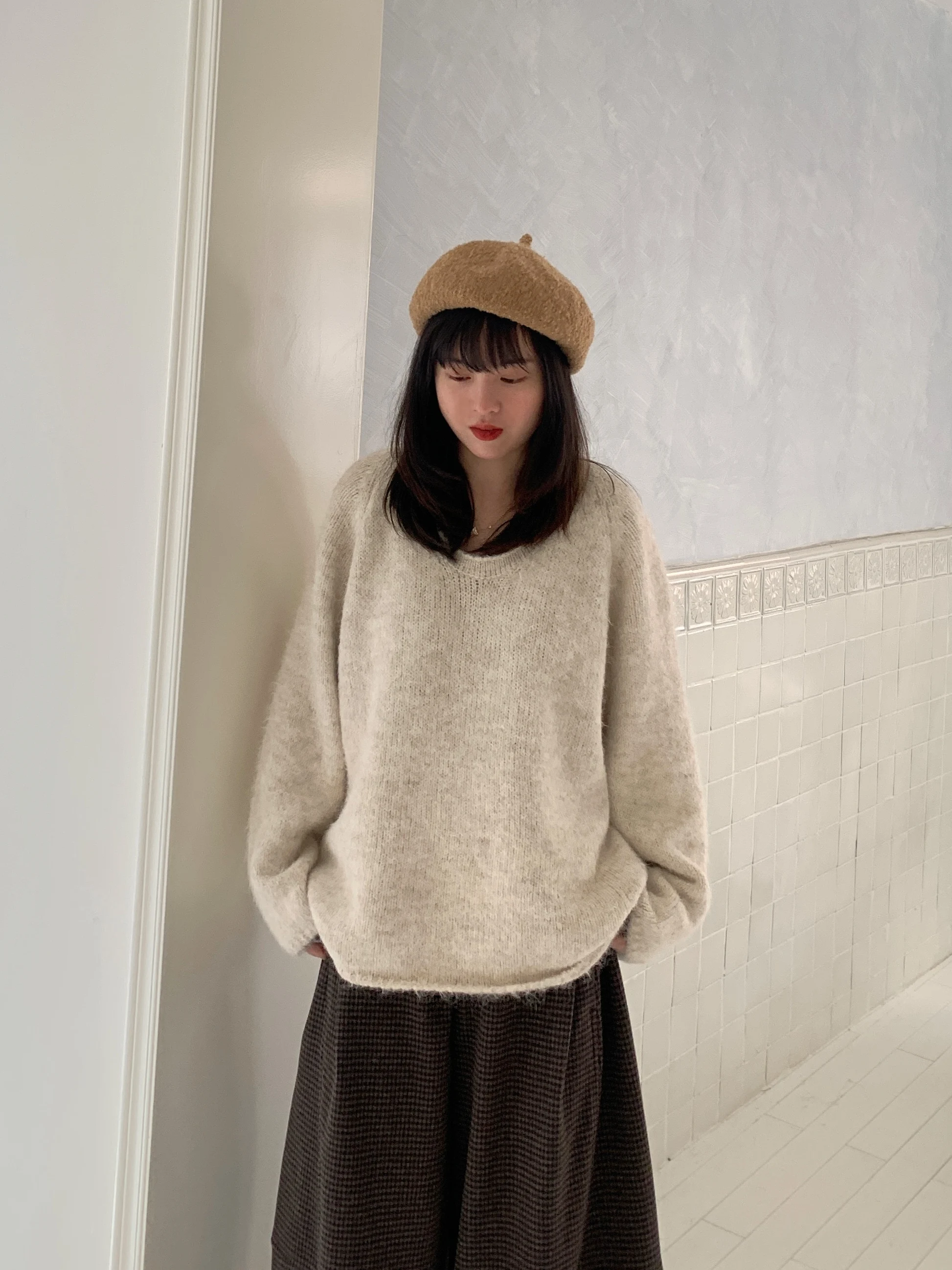 

Loose Women's V-Ne Knitwear Sweater Inner Wear Comfortable Lazy Sle Winter New Arrival Thiened Long Sve Girls' Clothes