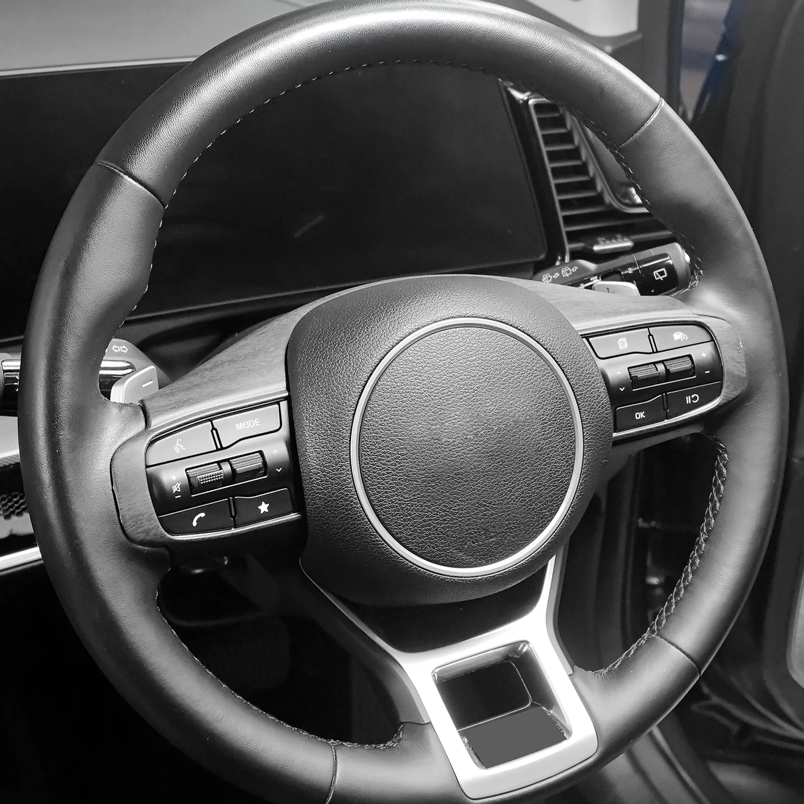 

For Kia Sportage NQ5 Steering Wheel Swtich Button Frame Cover Trim Interior Carbon Fiber Wood Grain Mouldings