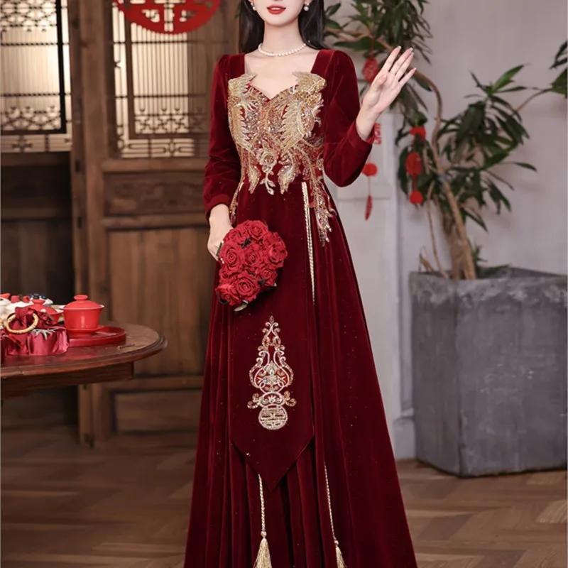 

Large size toasting wine red long sleeve velvet new Chinese fashion dress