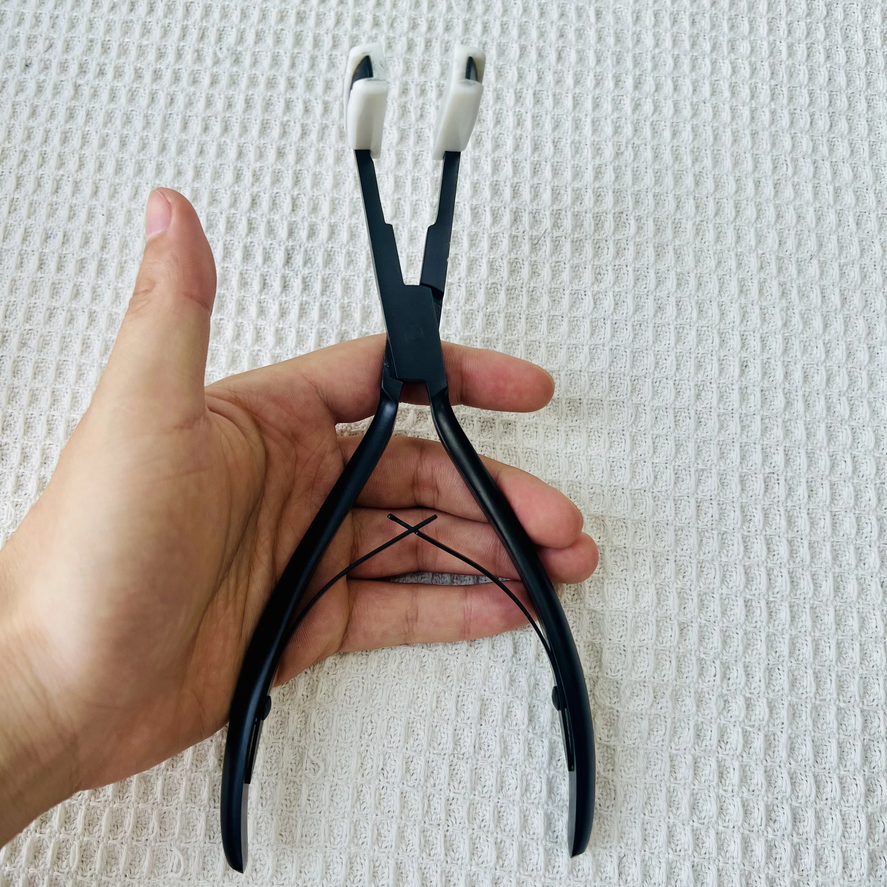 

1 piece Tape Hair Pliers Professional Stainless Steel Extensions Tape Sealing Plier Ergonomic Design For Tape Hair Salon Tools