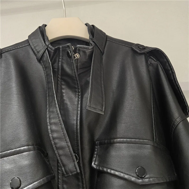 Chaqueta de piel sintética negra de alta calidad con cuello levantado y bolsillo grande holgado con cremallera de manga larga para otoño chaqueta de motociclista para mujer Streetwe