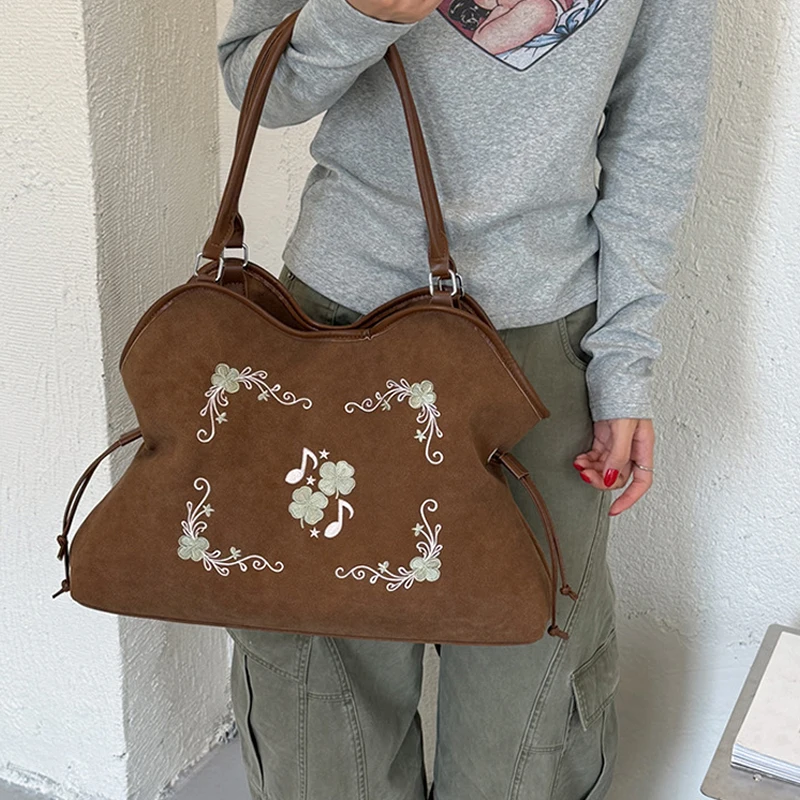 Koreanische Umhängetasche mit Kordelzug, ethnische Blumen- und Musiknoten-Stickerei, große Handtasche für Damen, Vintage-Handtasche für den Winter. – Detail 9