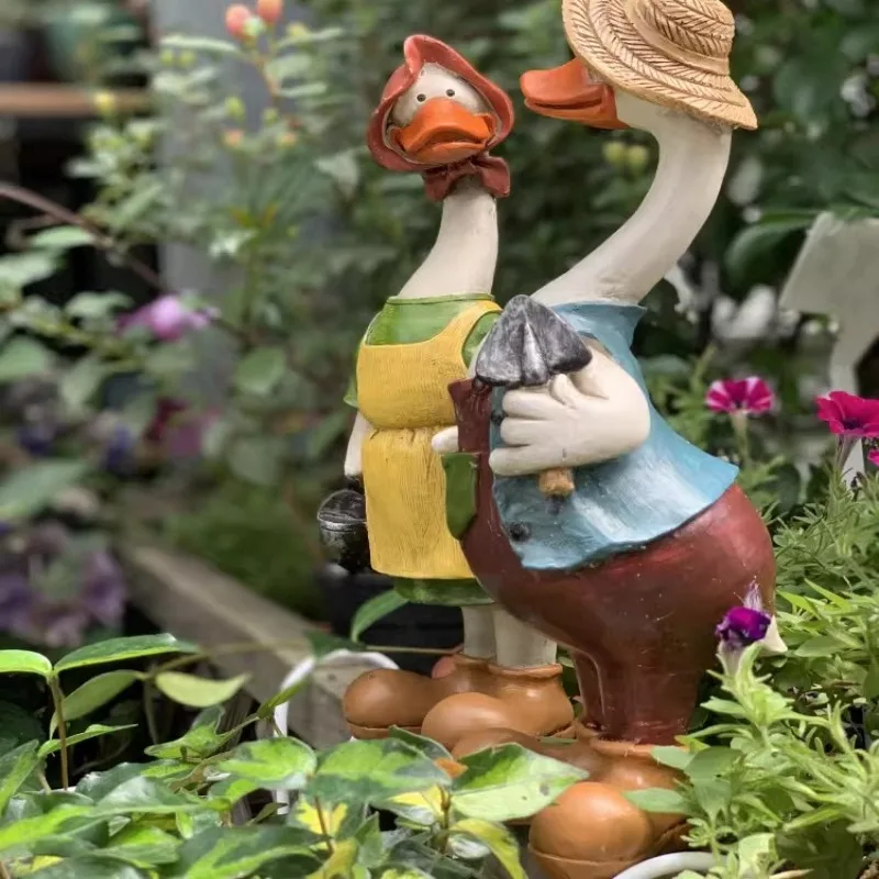 Garden Duck Family Figurine Cute Animal Statue for Courtyard Landscape Miniature Resin Ornament Farmhouse Yard Art Decoration
