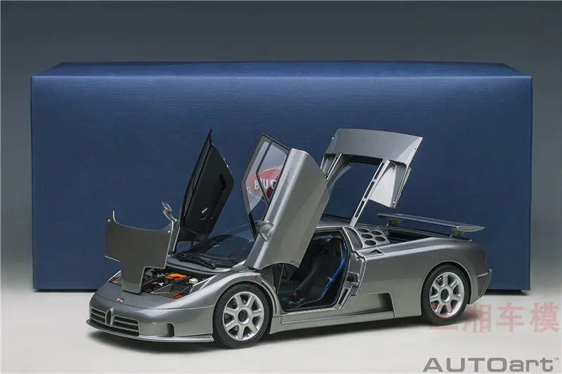 AUTOART 1:18 Scale Bugatti EB110 SS Resin Car Model