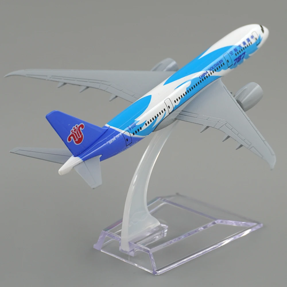 1/400 Scale Aircraft B787 China Southern 14cm Alloy Plane Boeing 787 for Children Gift Collection Home Room Decoration