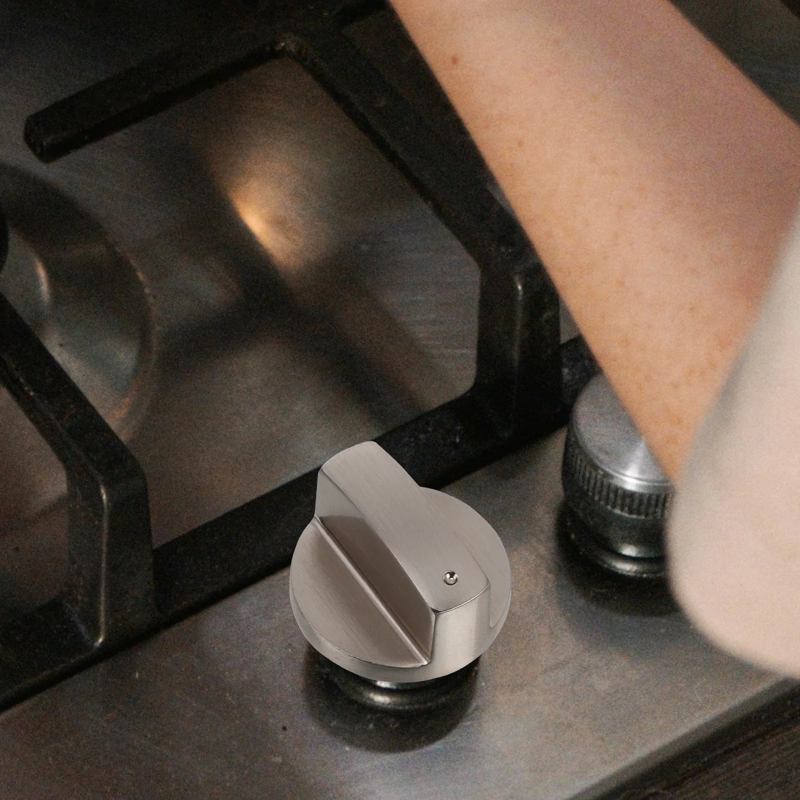 مقابض التحكم في الفرن الموثوقة، قطع غيار موقد غاز من سبائك الزنك التجارية المتوافقة مع أنظمة شاعل Charbroil #6